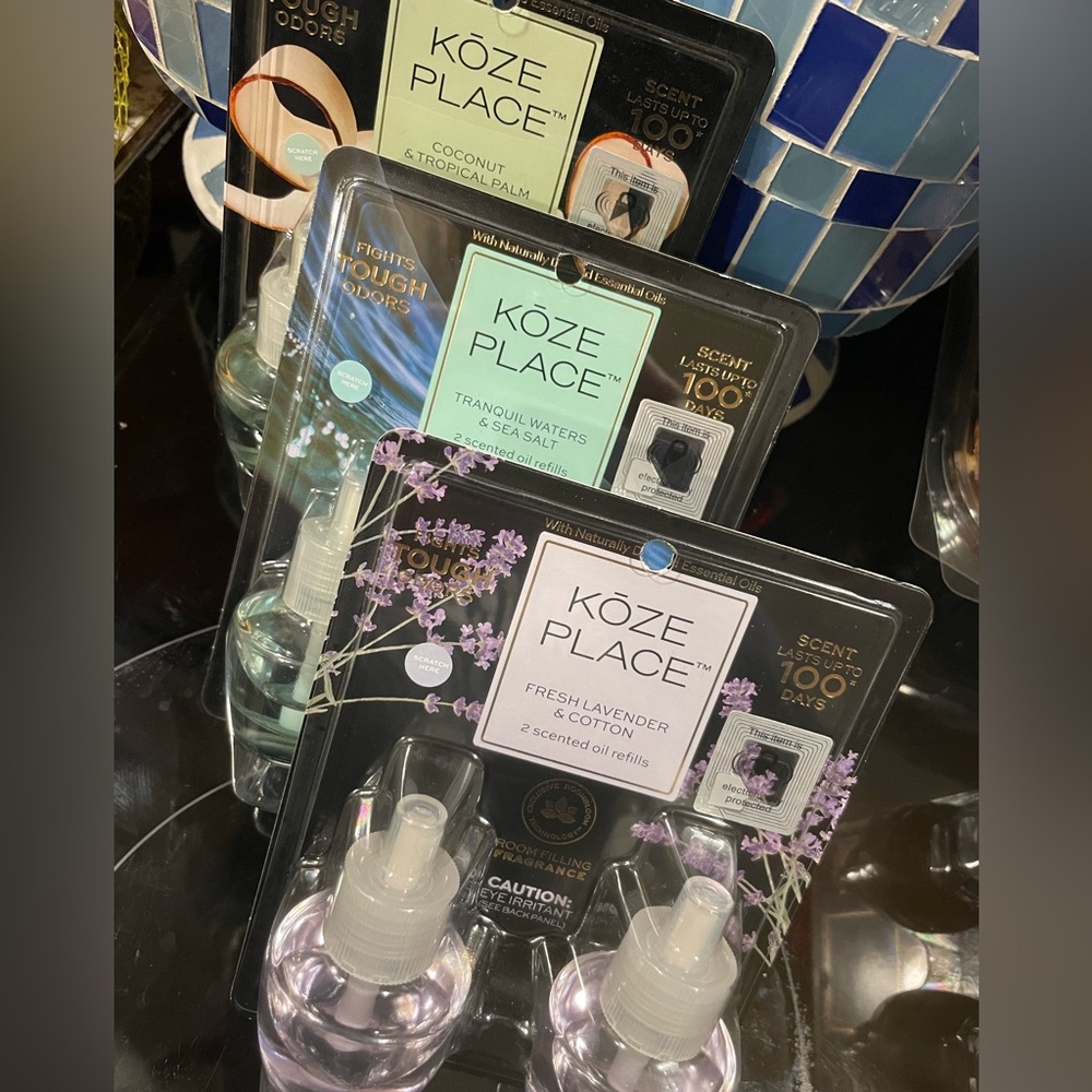 NWT KOZE Place Plug Ins- Essential Oils